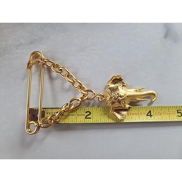 Gold Tone Elephant Head Shaped Safety Pin Brooch Vintage Costume Jewelry - Picture 9 of 10